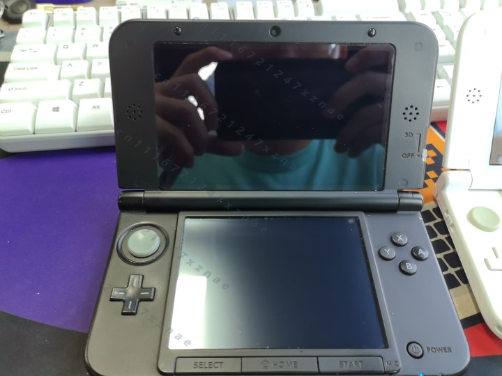Board Games - Odnowiona konsola przenośna 3DS XL, w